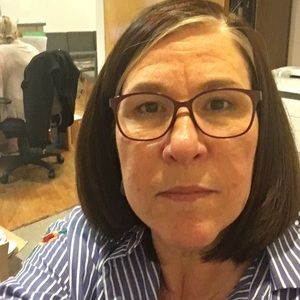 Meet your Posher, Cynthia